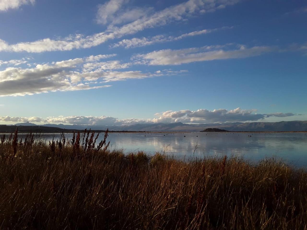 Hostel Aves Del Lago El Calafate Ngoại thất bức ảnh