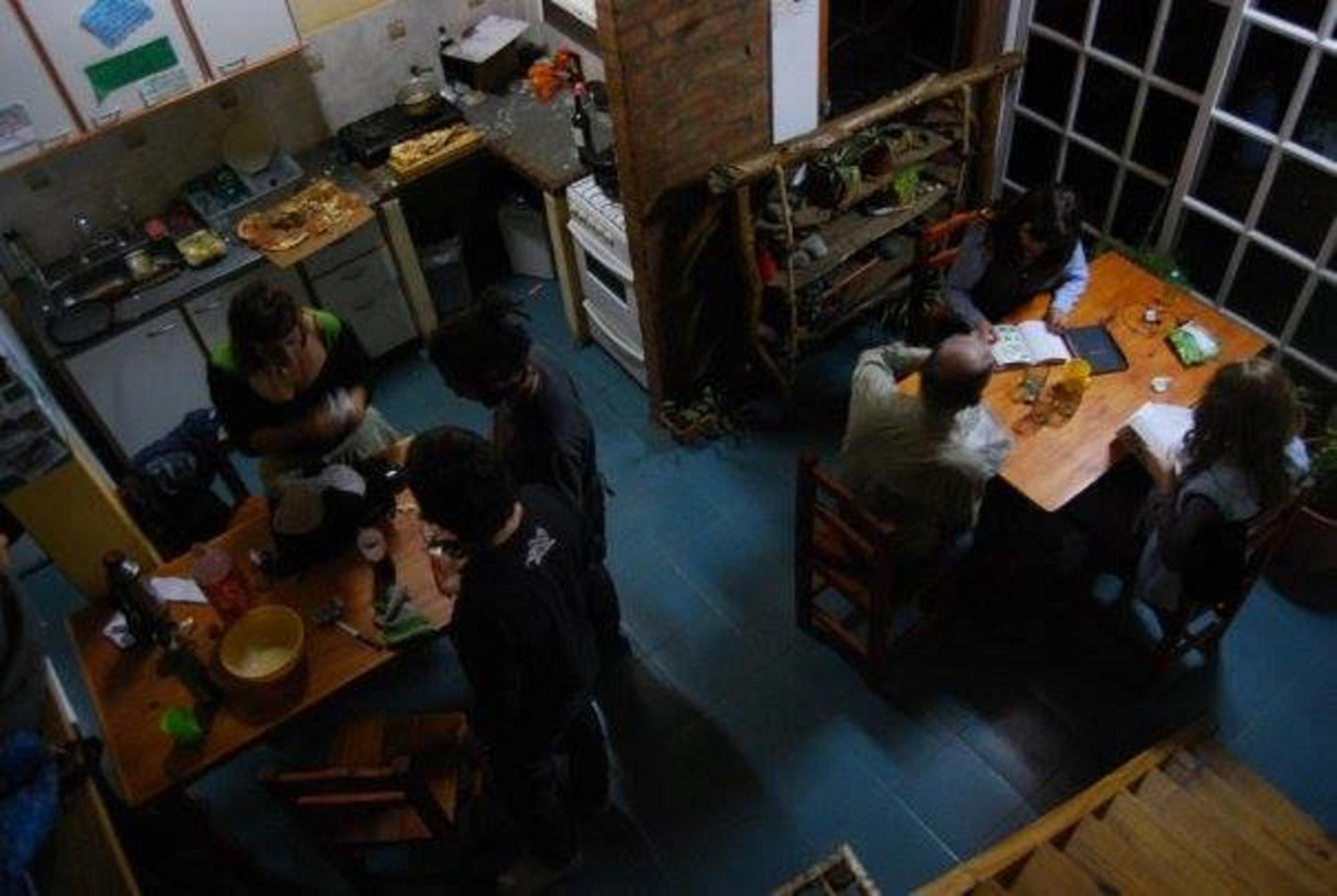 Hostel Aves Del Lago El Calafate Ngoại thất bức ảnh